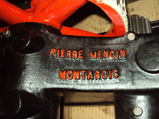 Pompe Pierre Mengin S3ohnk